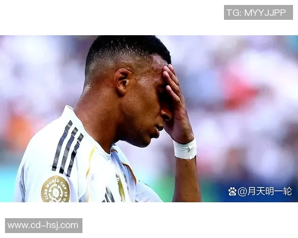 库尔图瓦：从守门员到球队灵魂的华丽转身与传奇之路