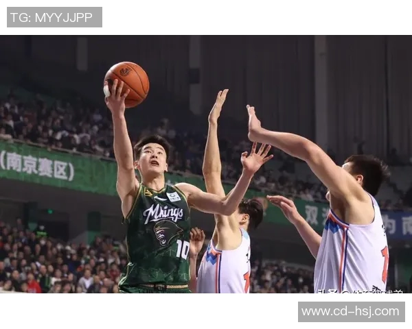 山东西王与同曦激战正酣谁能在CBA赛场上笑到最后