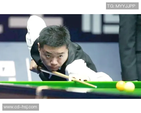 丁俊晖与巴里霍金斯的精彩对决揭示斯诺克世界的巅峰对抗魅力 丁俊晖与巴里霍金斯的精彩对决揭示斯诺克世界的巅峰对抗魅力