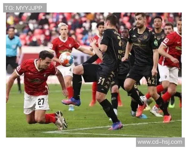 拜仁与霍芬海姆比赛因意外情况中断球迷期待重赛时刻