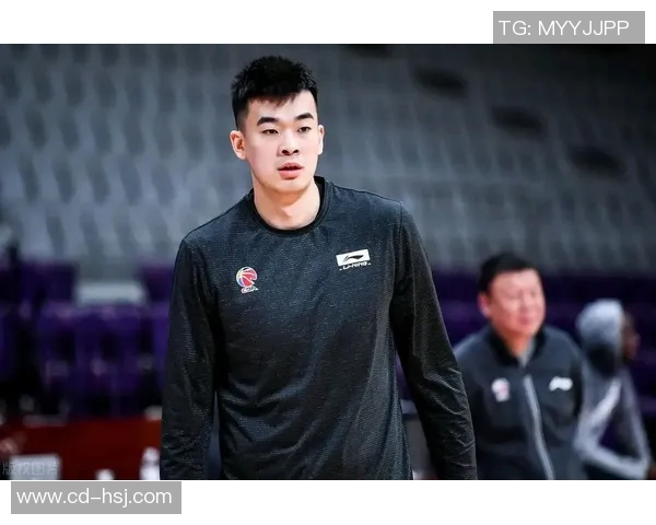 李慕豪:从篮球新星到职业生涯巅峰的励志故事与成长历程 李慕豪:从篮球新星到职业生涯巅峰的励志故事与成长历程