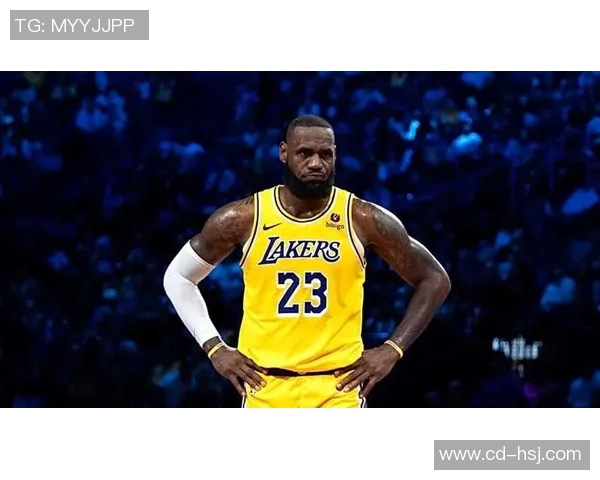 詹姆斯在热火与湖人对决中展现王者风范引发球迷热议